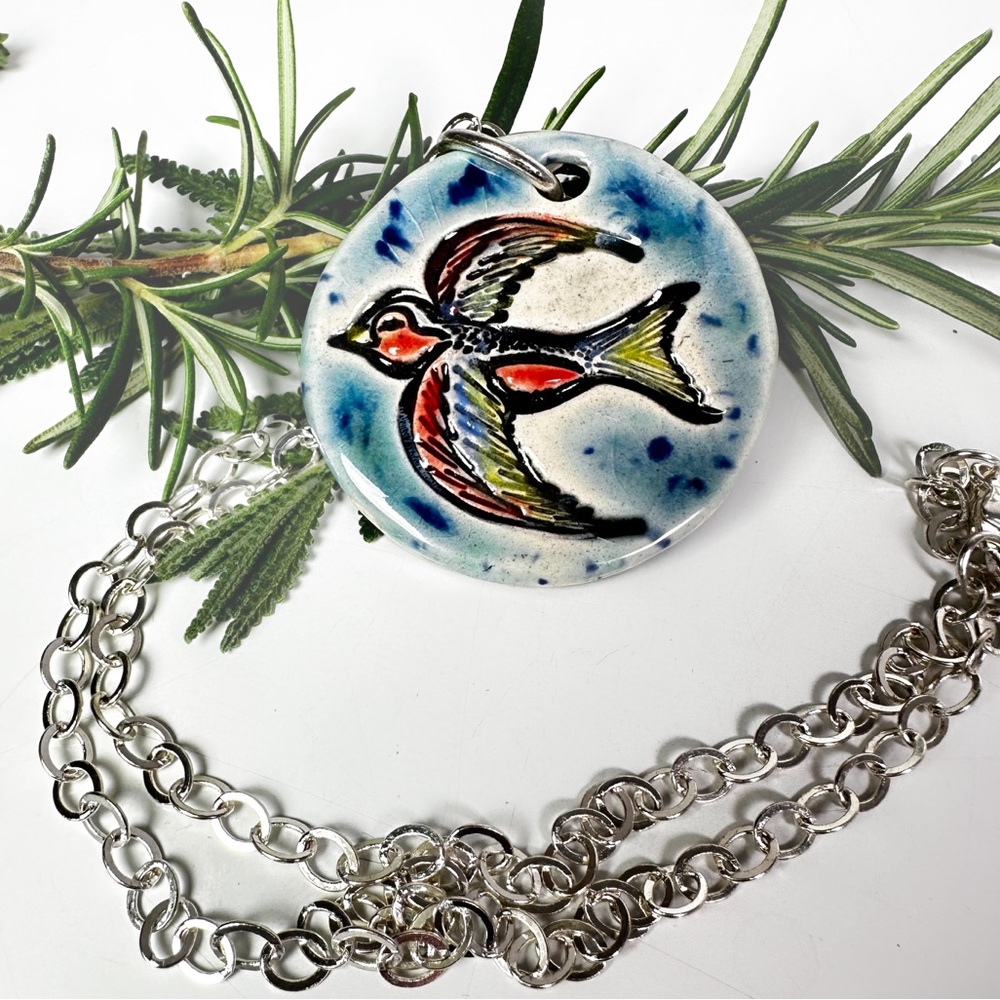 Surly-Ramics Retro Style Swallow Ceramic Pendant with Silver Chain New with Box